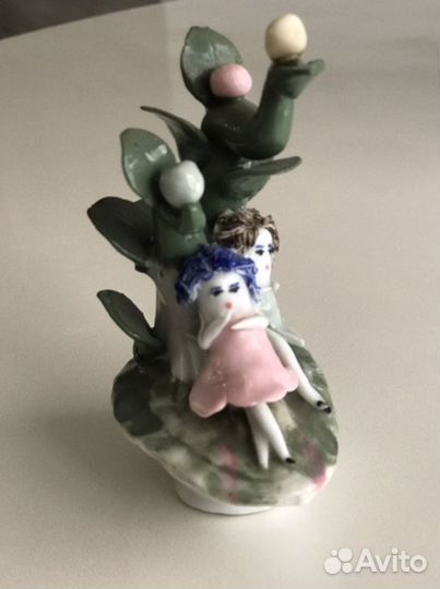 Фарфоровая статуэтка Англия