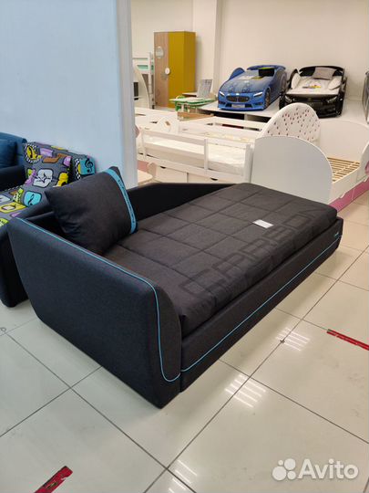 Кровать с большим спальным местом