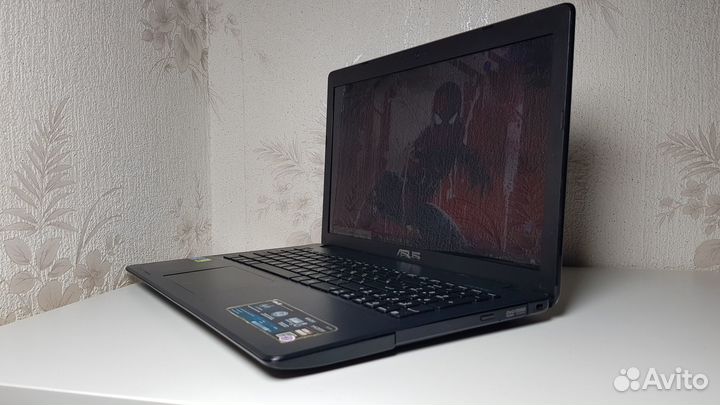 Игровой ноутбук Asus 4ядра/2видеокарты/4Gb/SSD