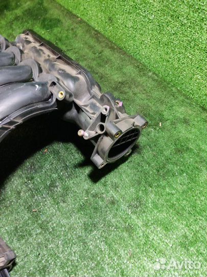 Впускной коллектор Nissan 2.0 Mr20De