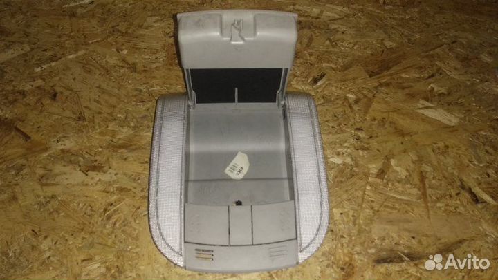 Плафон салонный Toyota Auris E150 1ZR 2009