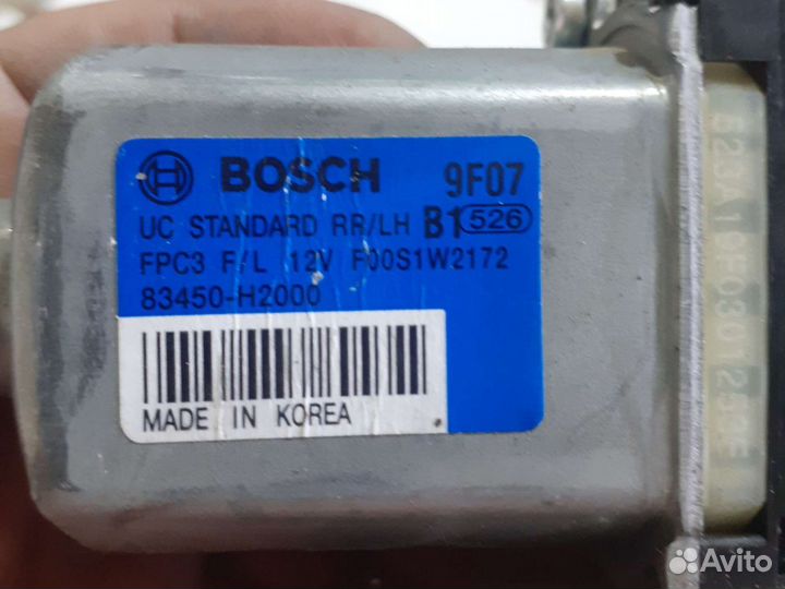 Маторчик стеклоподъемника задний левый Kia Rio 4