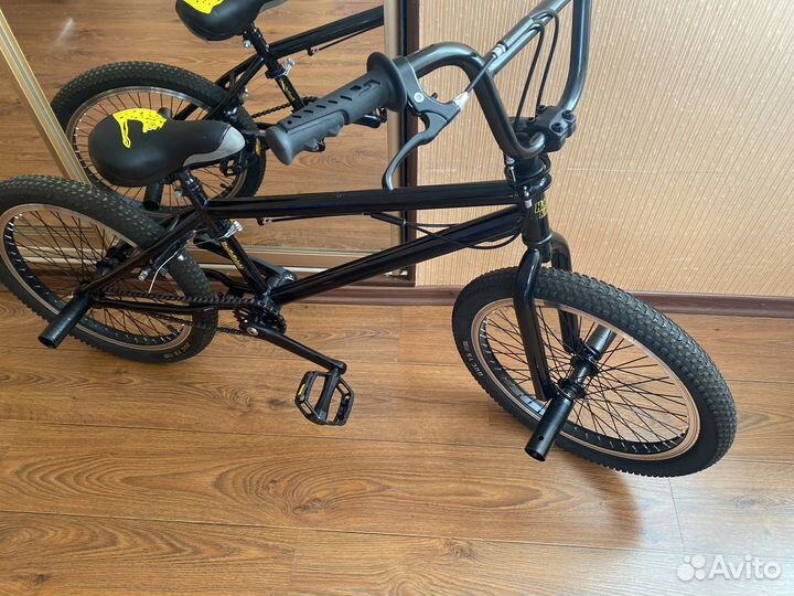 Трюковой велосипед bmx