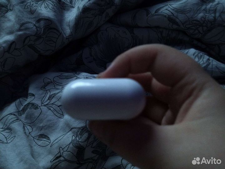 Продаю наушники airpods