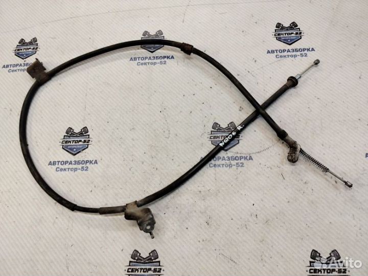 Трос ручника правый Nissan Qashqai J10