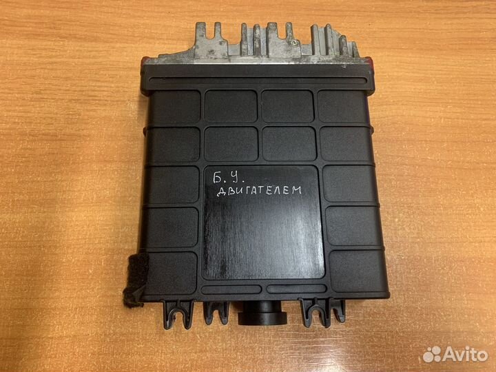 Блок управления двигателем VW Passat B4 1,9 TDI
