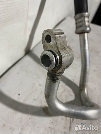 Трубка кондиционера Subaru Tribeca