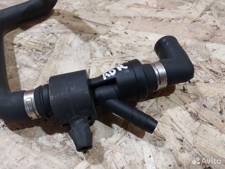 Эжекционный насос Volkswagen Passat B5 Audi A4 B5