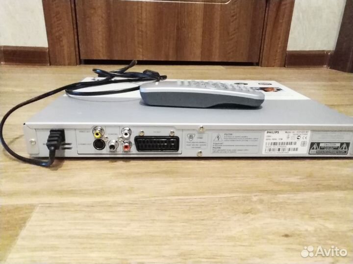 DVD плеер philips DVP520