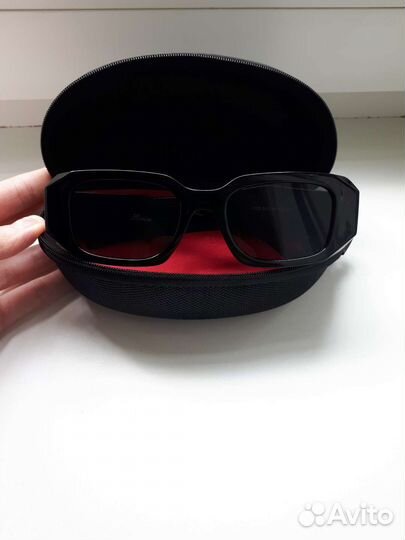 Солнцезащитные очки