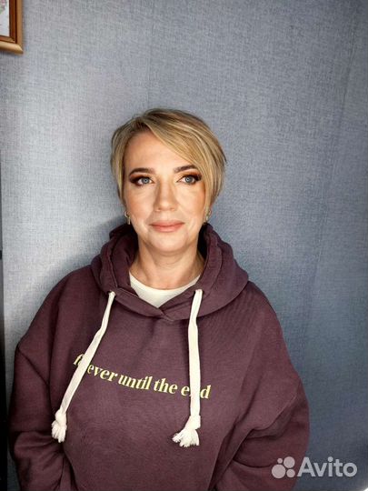 Макияж и прическа