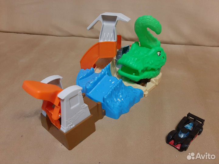 Hot wheels трек