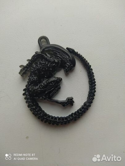 Чужой Брелоки