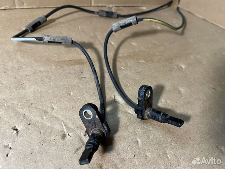 Датчики задние абс Toyota RAV4 30