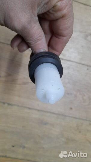 Датчик омывательной бачок Hyundai Solaris Ii