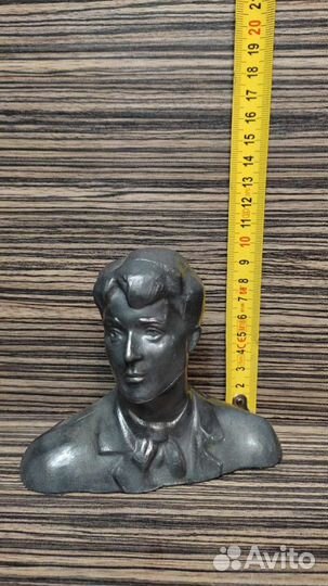 Бюст Есенина. Времён СССР
