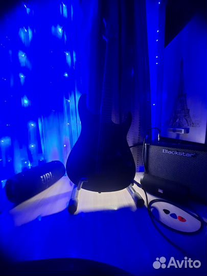 Преподаватель по гитаре