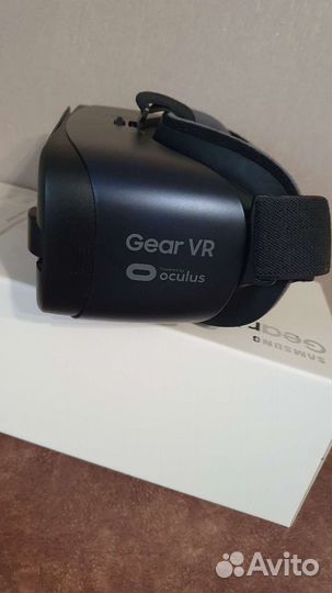 Очки виртуальной реальности Samsung Gear VR