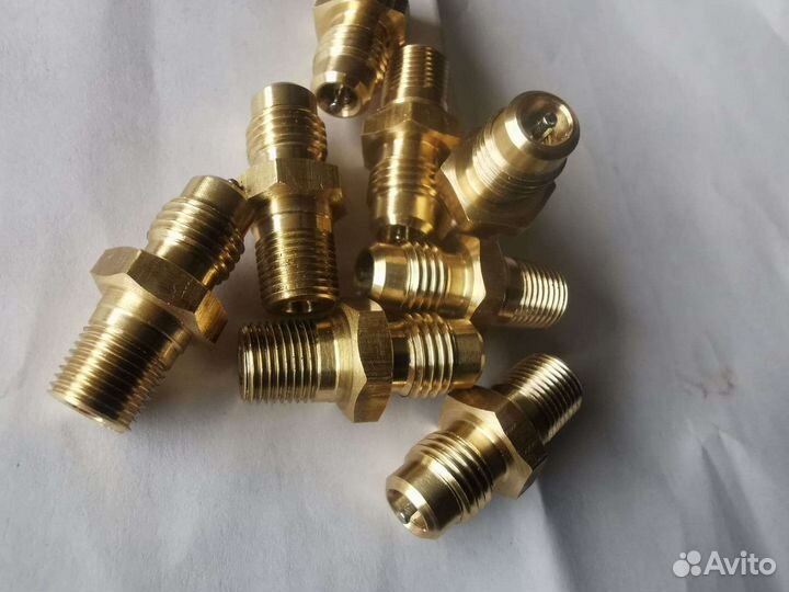 Щтуцер сброса давления пекар умз 4216Evotech