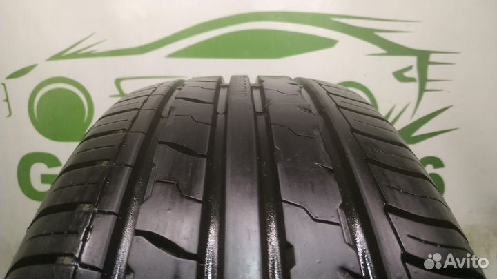 Royal Black Royal Performance 235/60 R18