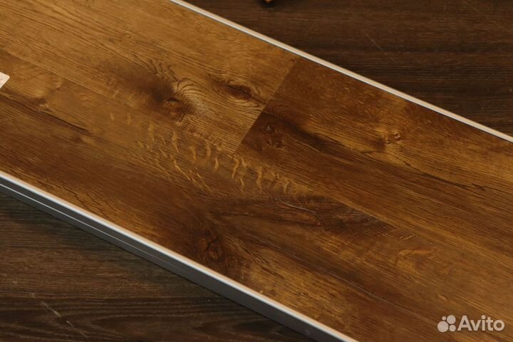 Кварцвиниловая плитка дуб клеевая