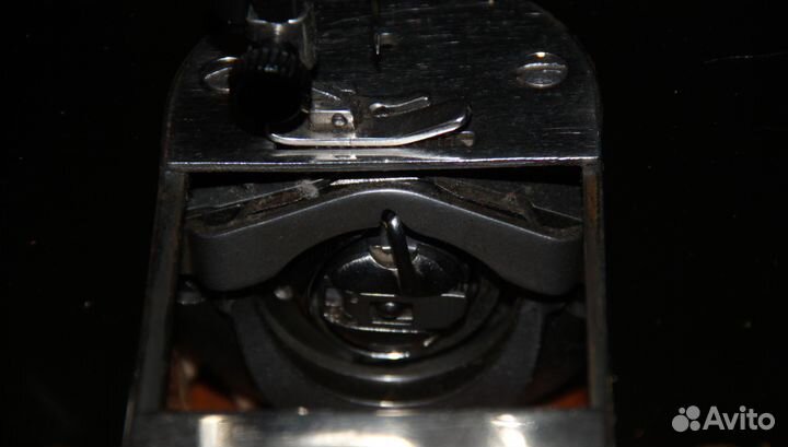 Швейная машинка настольная ручная пмз им.Калинина