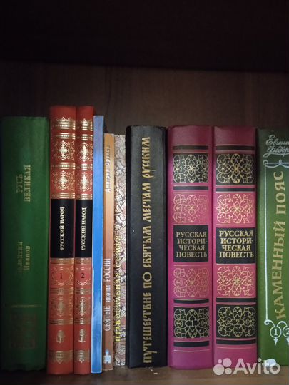 Продам книги