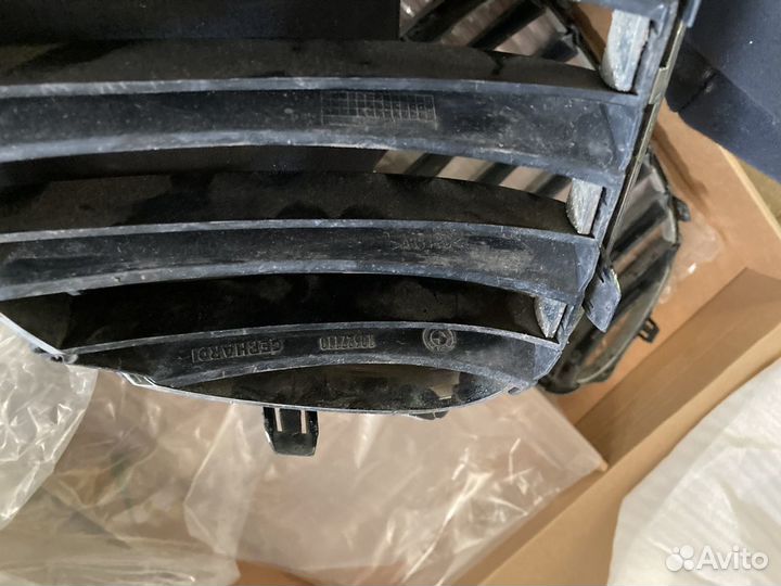 Решетка радиатора Ноздри bmw x1 e84 оригинал