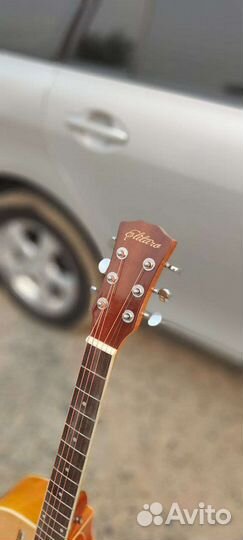 Гитара электроакустическая
