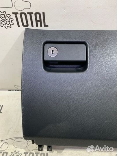 Бардачок Toyota Rav4 A30 1azfe 2006