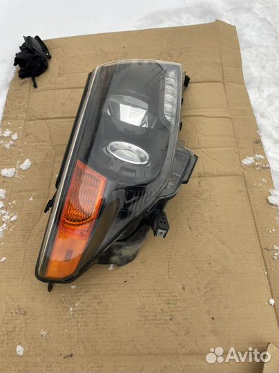 Фара правая Toyota land cruiser 200 Brownstone