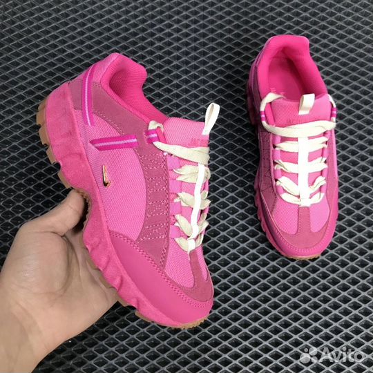 Кроссовки Nike Air Humara x Jacquemus