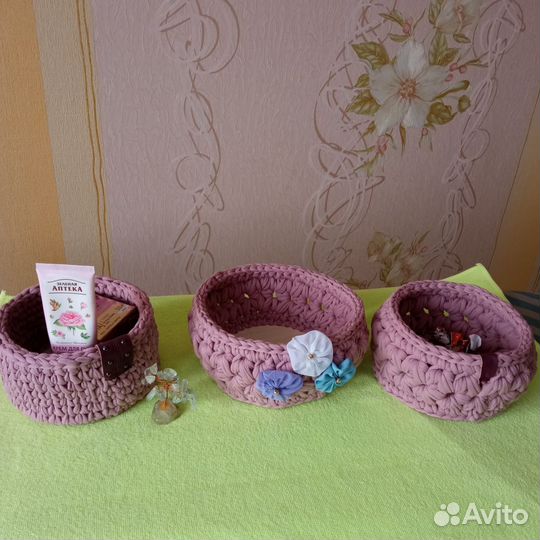 Вязаные корзинки