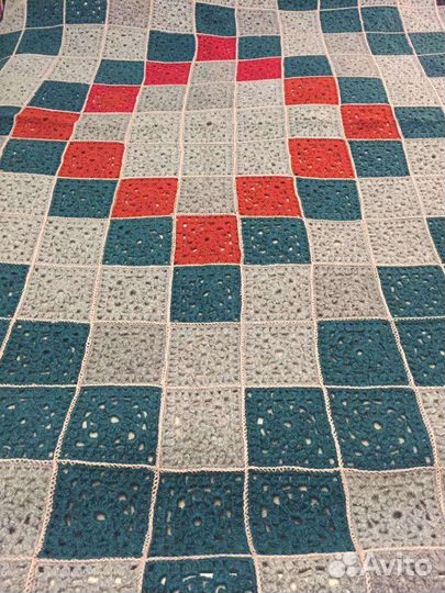 Лоскутное одеяло пэчворк вязаное из натур шерсти