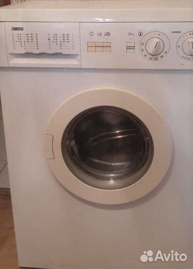 Стиральная машина Zanussi узкая