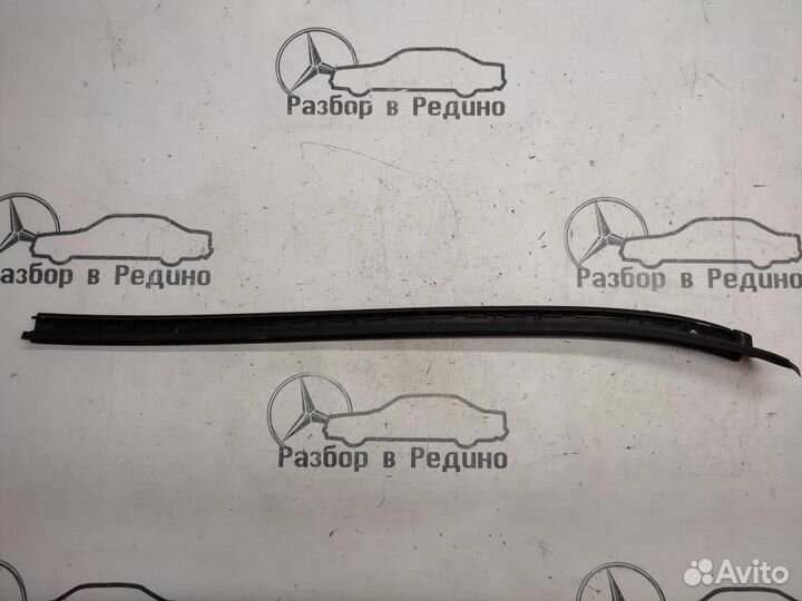 Молдинг лобового стекла w253 GLC-class 651.921