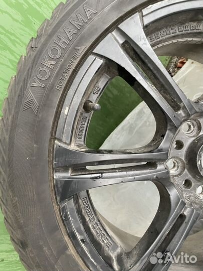 Диски Momo Corse 17 с зимней резиной Yokohama