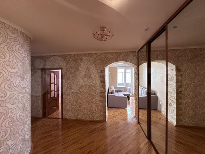 3-к. квартира, 108,5 м², 6/10 эт.