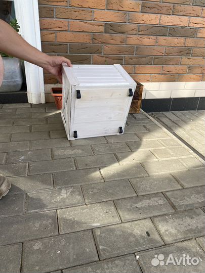 Кашпо. Вазон для растений. Яшик для цветов