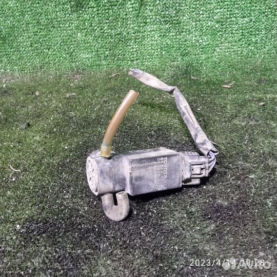 Моторчик стеклоочистителя передний Toyota I (1992—