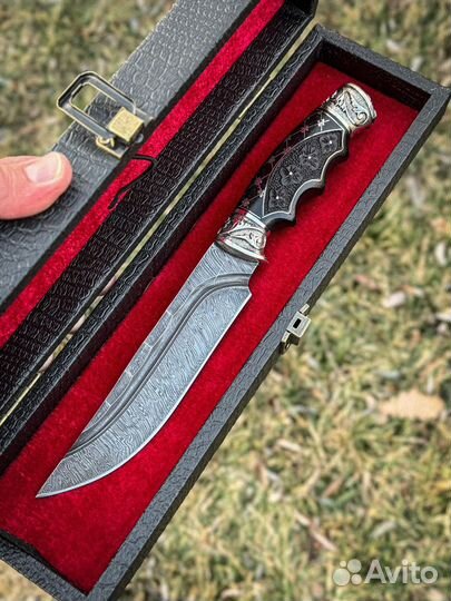 Нож из дамасской стали на подарок