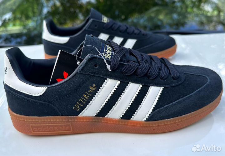 Кроссовки adidas Spezial
