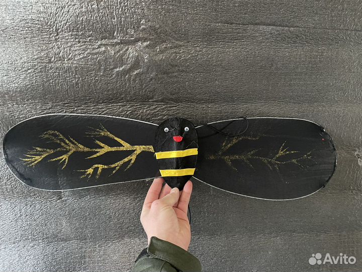 Костюм пчелки на 3-4 года+ в подарок еще 2 наряда