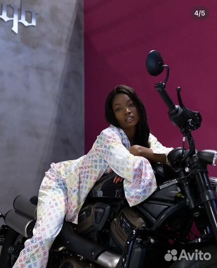 Шелковый костюм qb