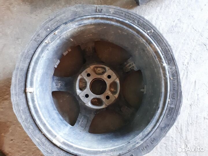 Литой диск r14