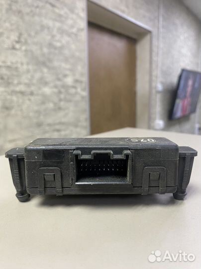 Блок шин данных Фольксваген Пассат Б6