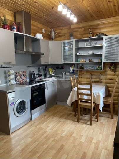 Таунхаус 100 м² на участке 1 сот.