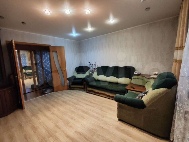 4-к. квартира, 77,2 м², 1/10 эт.