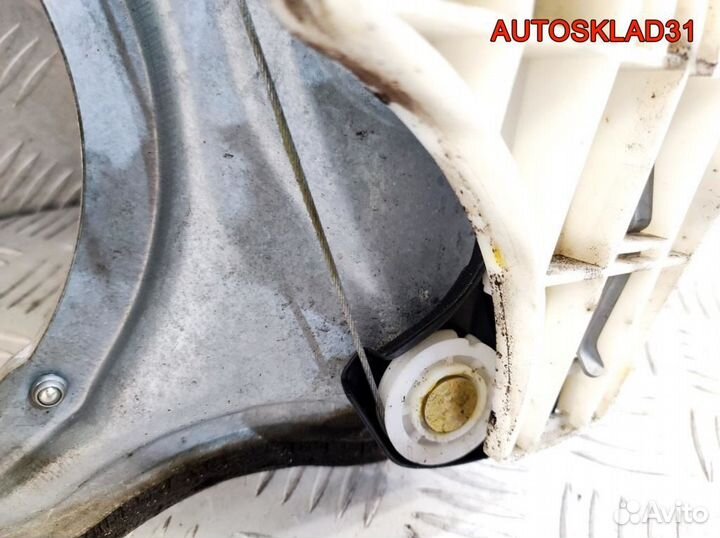 Стеклоподъемник задний левый Volkswagen Passat B5