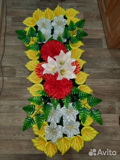 Ритуальные венки и корзины